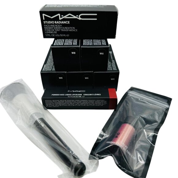 Mac Studio Radiance Foundation Bundle With Brush & Lipstick Set - Picture 1 of 5